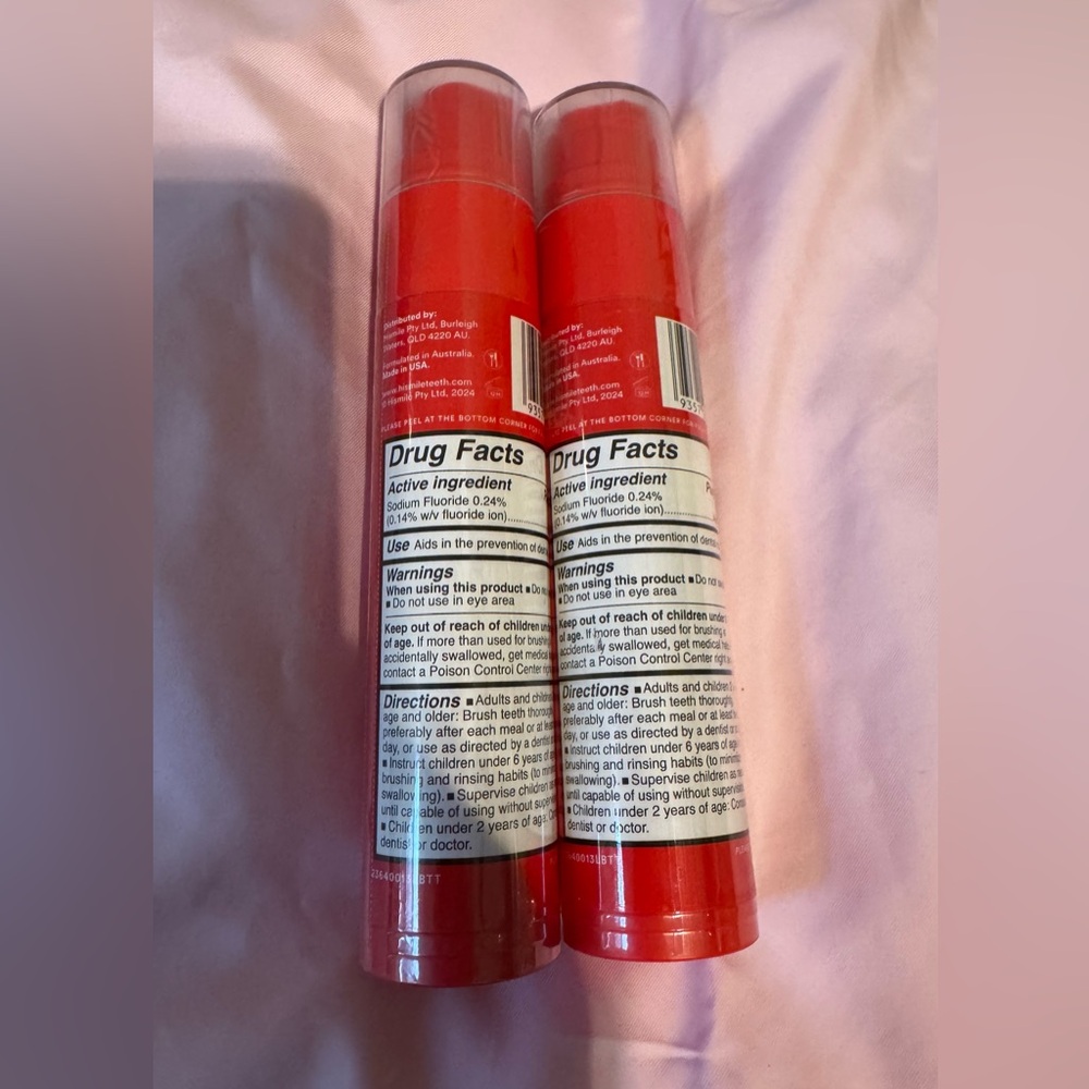 HiSmile Candy Cane Toothpaste - Picture 2 of 3